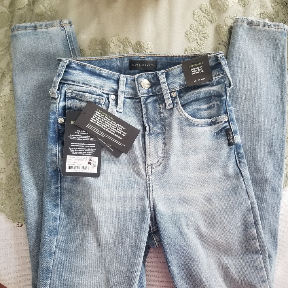 Silver Jeans Light Wash High Rise Women’s Jeans